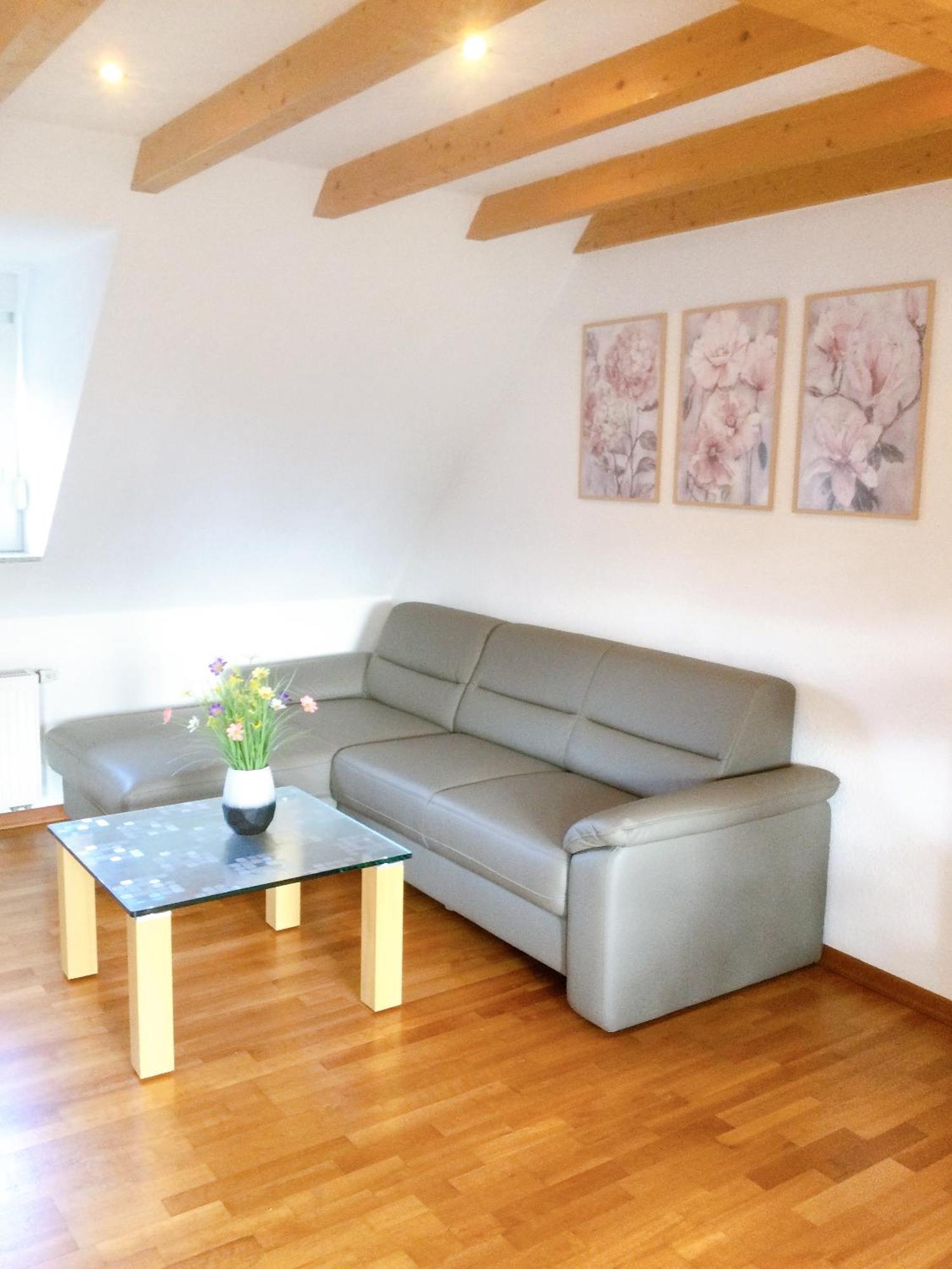 טרויסדורף Wohnung Mit Stil מראה חיצוני תמונה